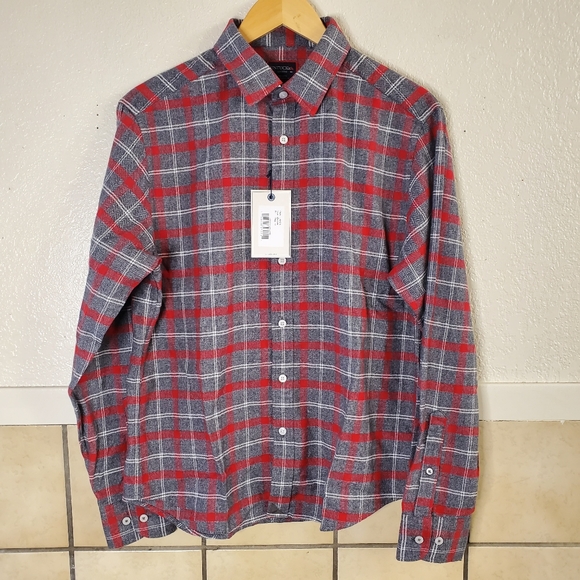 UNTUCKit Other - NWT UNTUCKit Flannel Jaxon Shirt size Medium